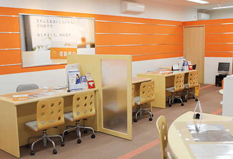 寝屋川市駅前店カウンター