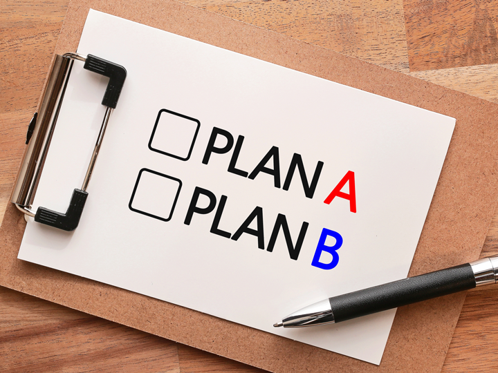 公的介護保険と民間介護保険の違い